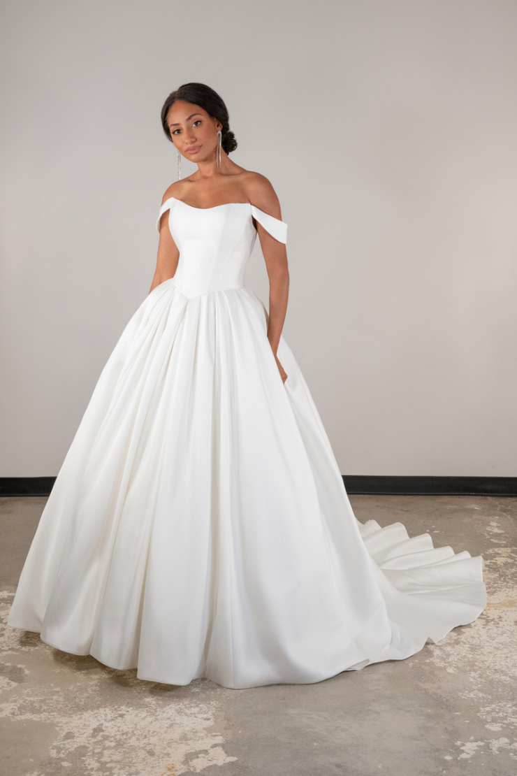 Essense of Australia D4110 Image